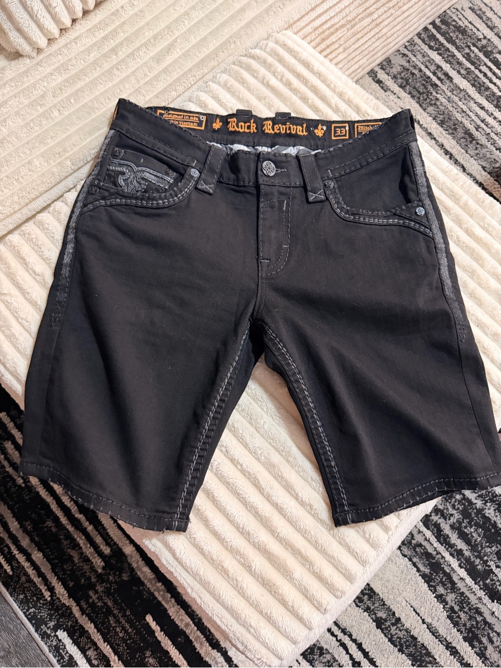 Rock Revival Men’s Black Denim-Style Shorts with Contrast Stitching